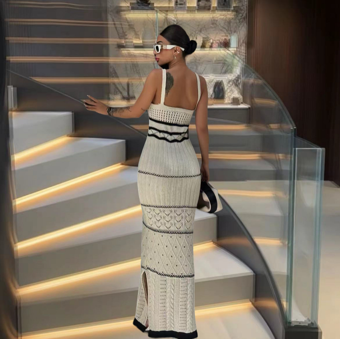 Damen Strick-Maxikleid mit raffinierten Häkelmustern und seitlichem Schlitz R&B