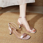 Damen elegante Slingback Sandalen mit verstellbarem Riemen und komfortablem Blockabsatz