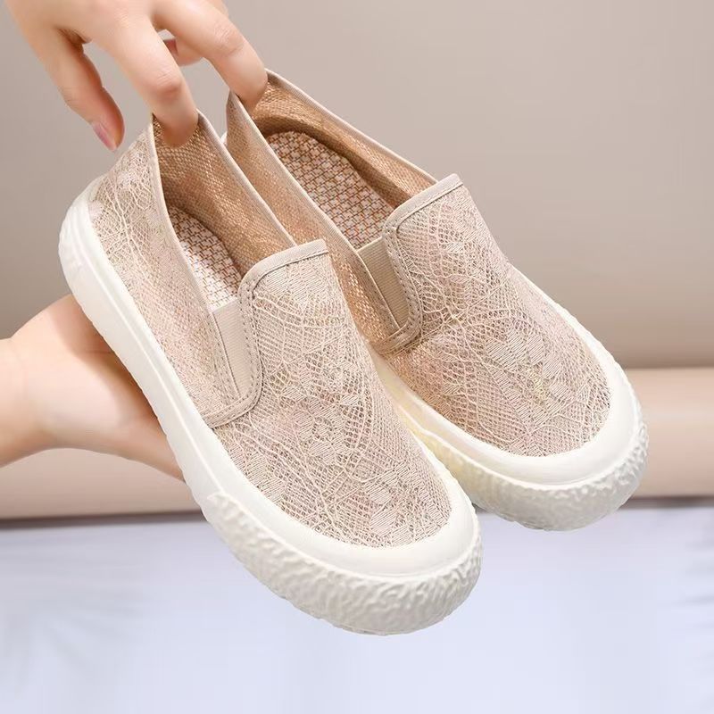 Damen Slip-On Sneakers mit zarter Spitze und rutschfester Sohle R&B