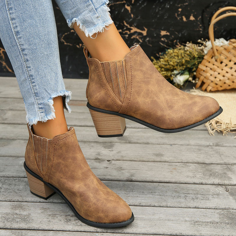 Vintage Stiefeletten mit dicken Absätzen R&B