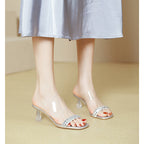 Damen transparente Sandalen mit glitzerndem Riemen und stylish transparentem Absatz