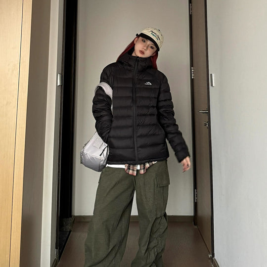 Damen gesteppte Winterjacke mit hohem Kragen und praktischen Seitentaschen