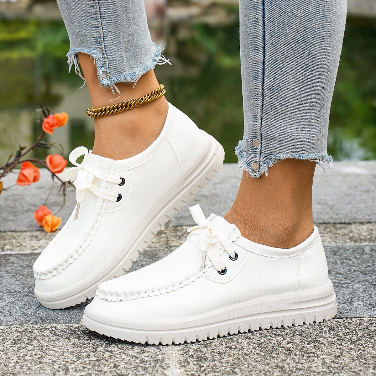 Damen Freizeit-Sneaker mit kunstlederner Optik und rutschfester Sohle R&B