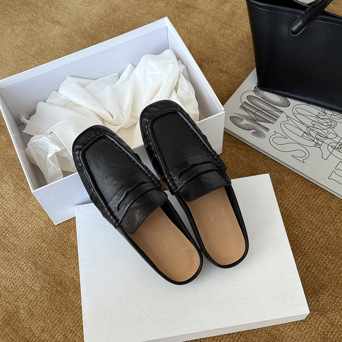 Damen Mokassins aus hochwertigem Leder mit elegantem Riemendesign