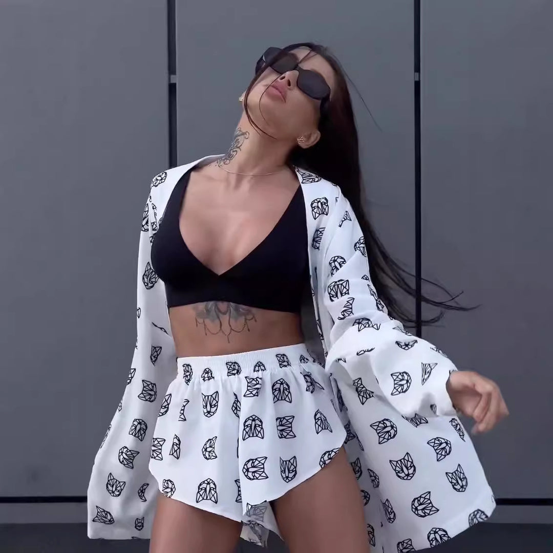Damen stylishes Set aus leichtem Überwurf und Shorts mit Schriftzug R&B