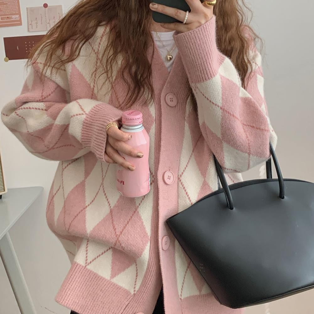 Damen lässige Strickjacke mit Rautenmuster und großen Knöpfen R&B