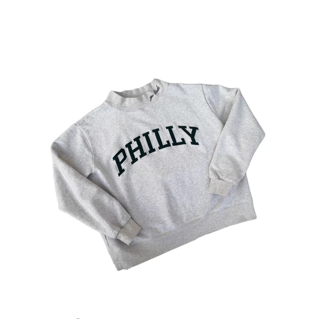 Damen nan weit geschnittenes College-Sweatshirt mit hohem Stehkragen und aufgenähtem Schriftzug R&B