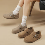 Damen Clogs aus weichem Wildleder mit verstellbarem Riemen R&B