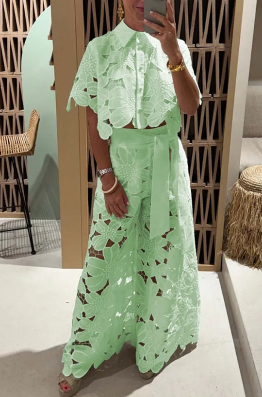 Damen Set aus floraler Spitzenbluse und weitem Rock R&B