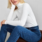 Damen Rippstrickpullover mit hohem Kragen und figurschmeichelndem Schnitt R&B