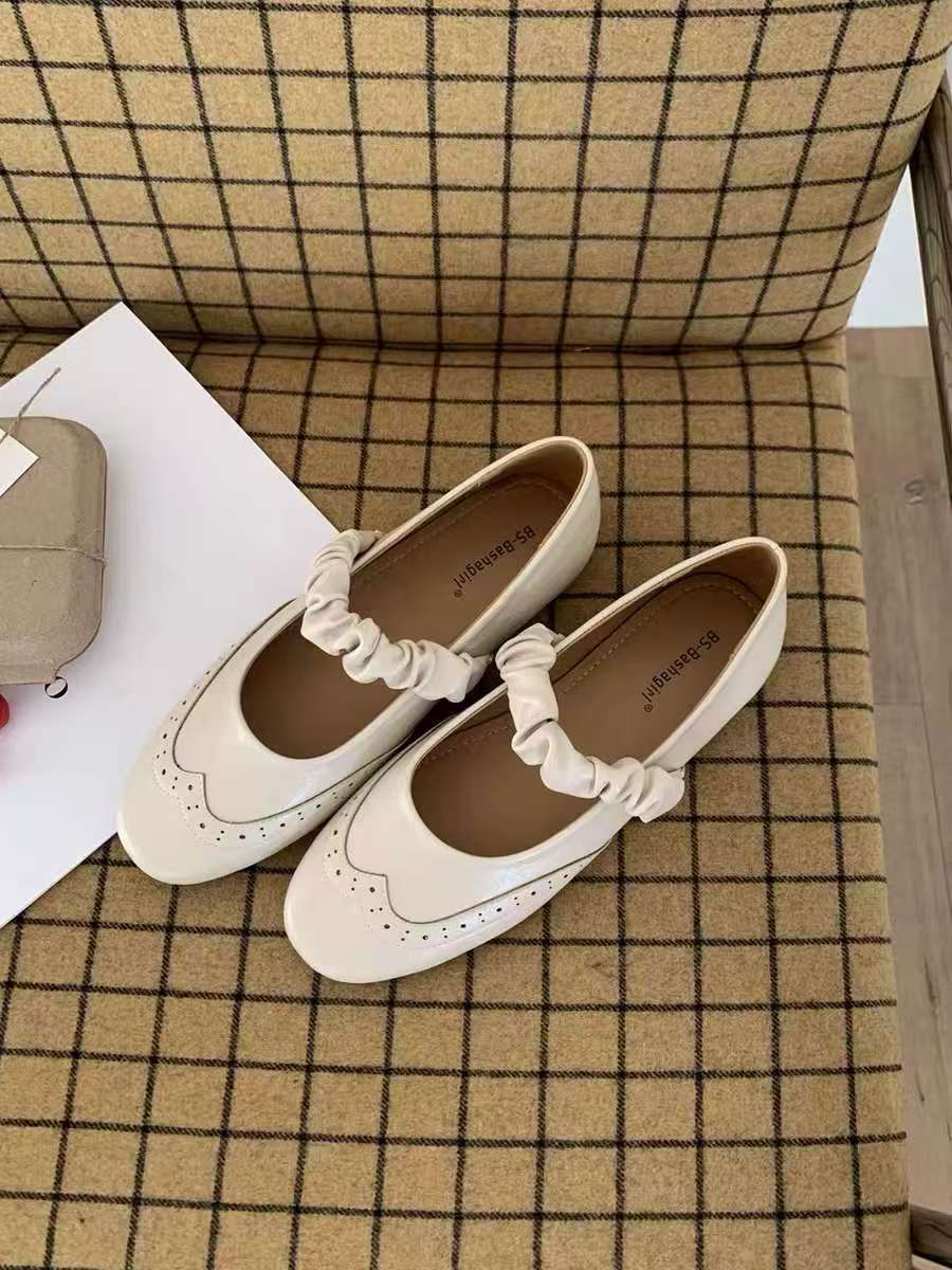 Damen Ballerinas mit elastischem Riemen und dekorativen Details R&B