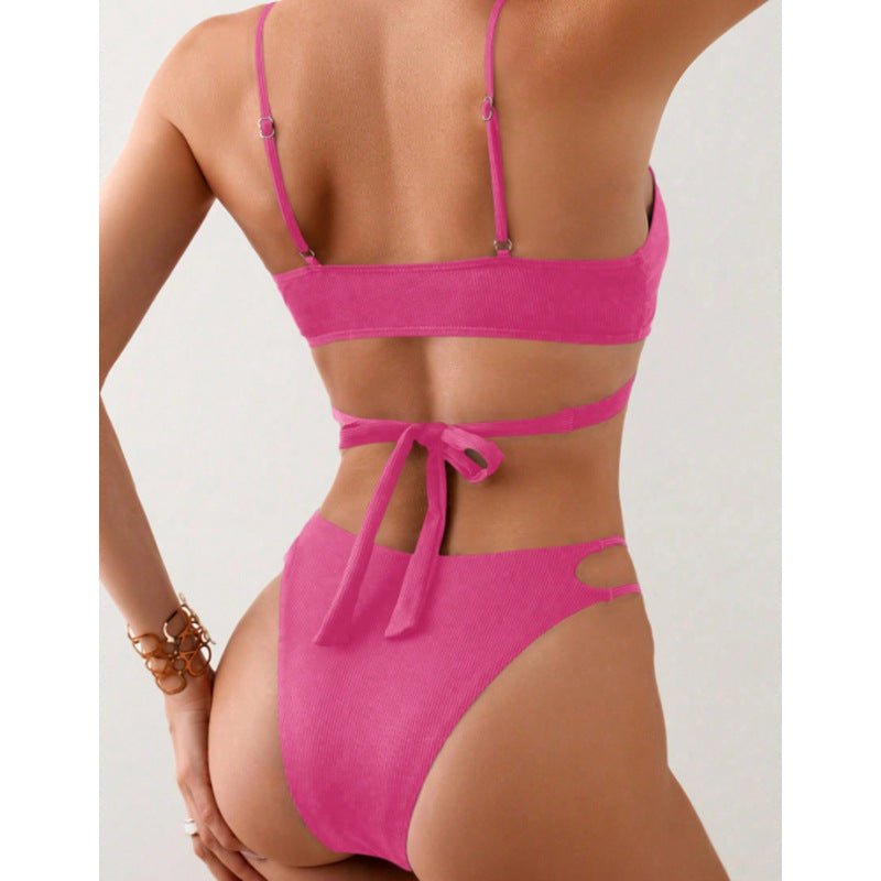 Damen Triangel-Bikini mit raffiniertem Wickeldesign und modischen Cut-Out-Details R&B