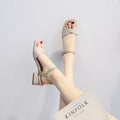 Damen Komfortable Sandalen mit elegantem Kreuzriemen und leichtem Blockabsatz EB