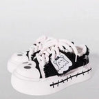 Damen Sneaker mit verspielt-animiertem Design und rutschfester Sohle R&B