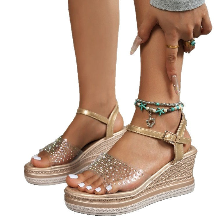 Damen Glamouröse Plateau-Sandalen mit transparenten Riemen und Strass-Applikationen R&B