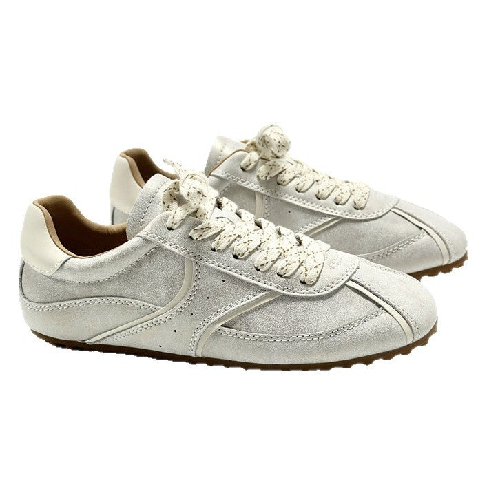 Damen Sportliche Lifestyle Sneakers mit elegantem Glanz R&B