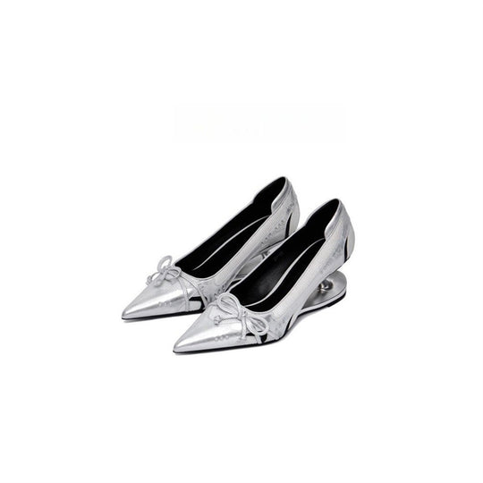 Damen elegante High Heel Ballerinas mit glänzender Oberfläche und Rüschendetail R&B