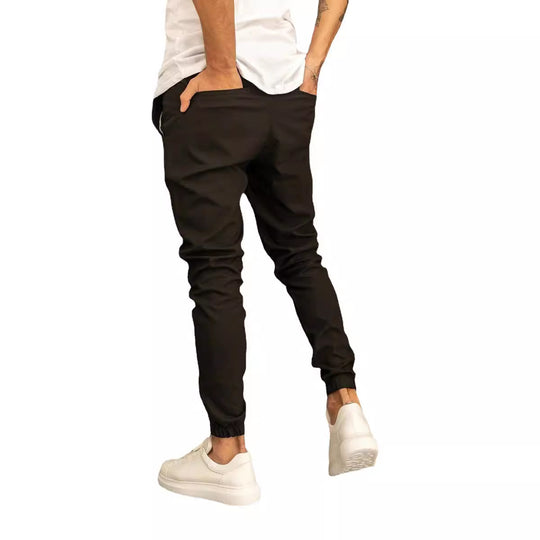 Herren Slim-Fit Jogginghose mit elastischem Bund und praktischen Seitenklapptaschen R&B
