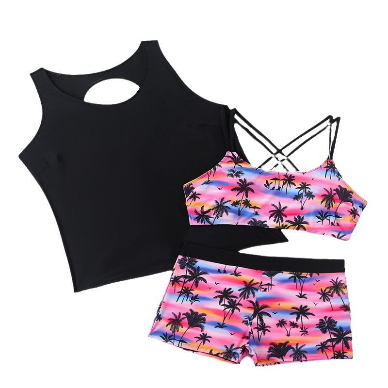 Damen Sport-Badeanzug mit modernem Oberteil und Shorts