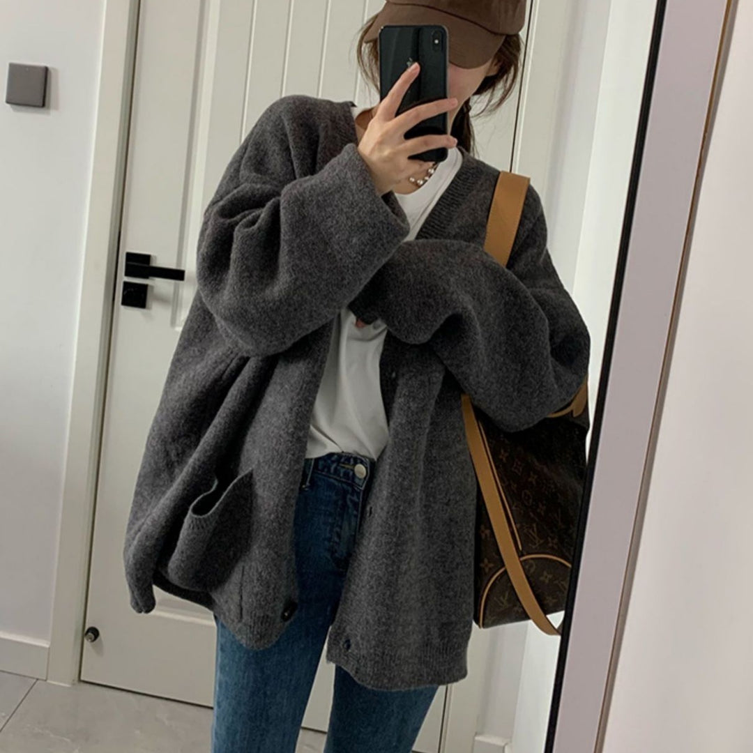 Damen Gemütliche Strickjacke mit weiten Ärmeln und praktischen Taschen R&B