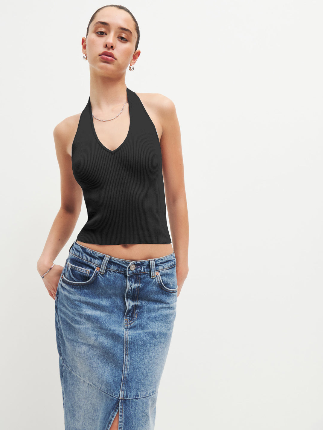 Damen figurbetontes Haltertop mit tiefem V-Ausschnitt und Rippstruktur R&B
