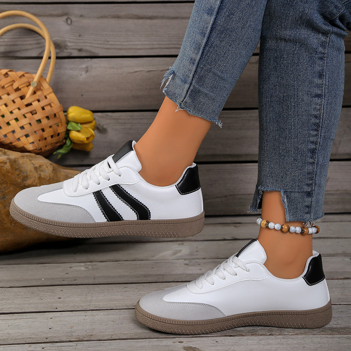 Damen Sportliche Sneakers mit eleganten Metallic-Details R&B