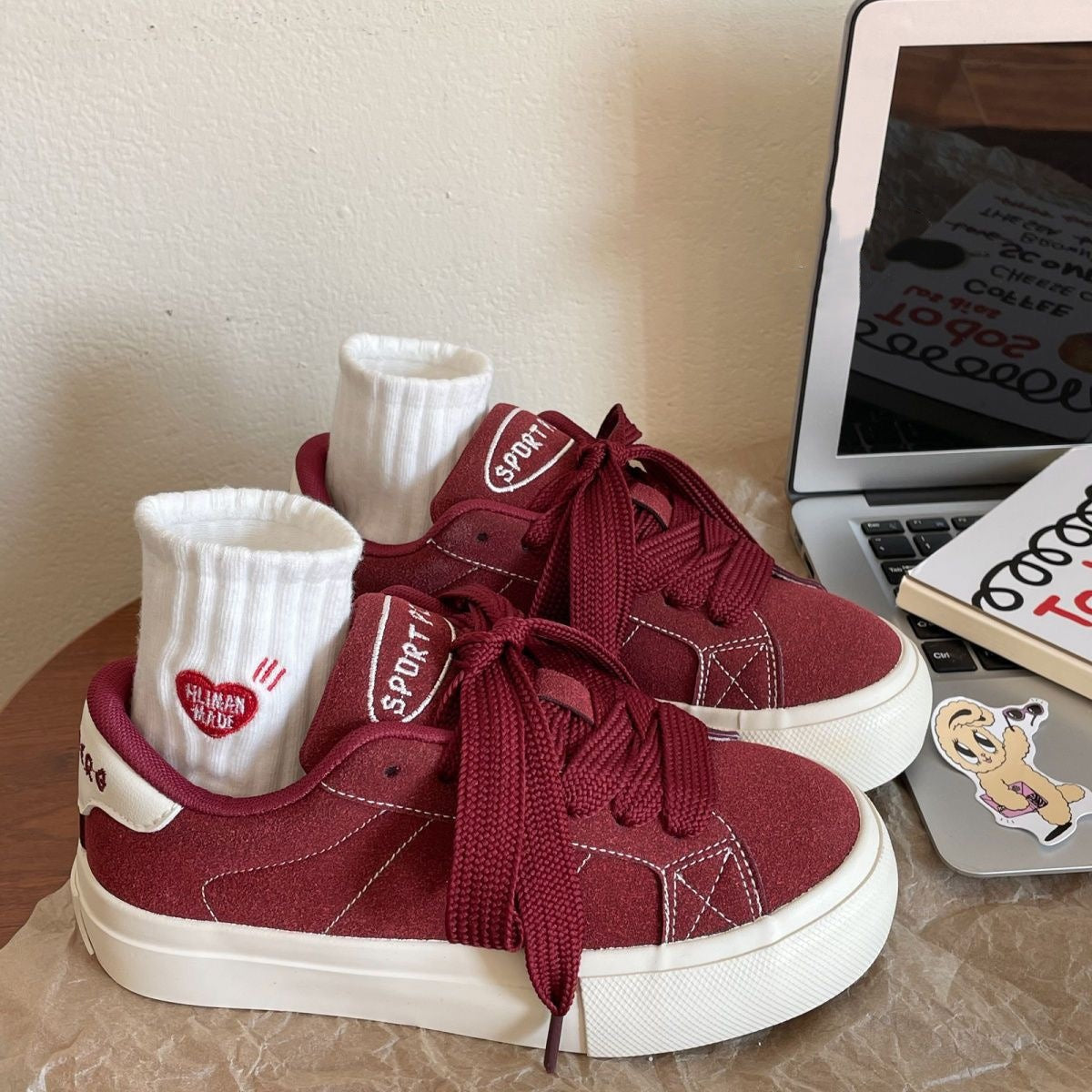 Damen Sportliche Sneaker mit weichem Wildleder-Obermaterial und dämpfender Sohle R&B