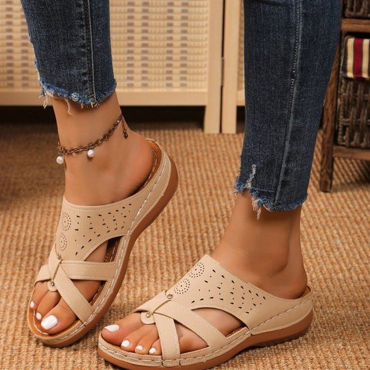 Damen Komfortable und elegante Sandalen mit atmungsaktiven Cut-Outs R&B