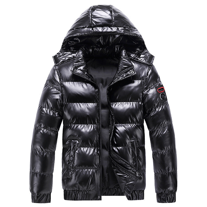 Herren glänzende Winterjacke mit isolierender Kapuze und modernen Steppdetails