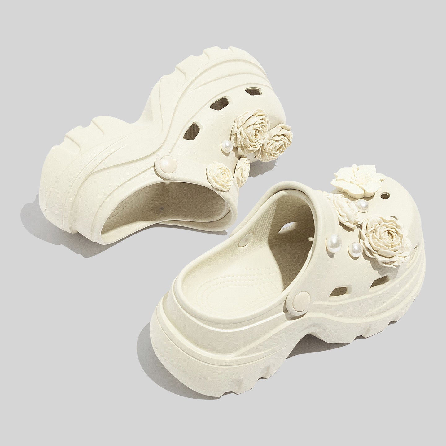 Damen Dekorative Clogs mit floralen Applikationen und rutschfester Sohle
