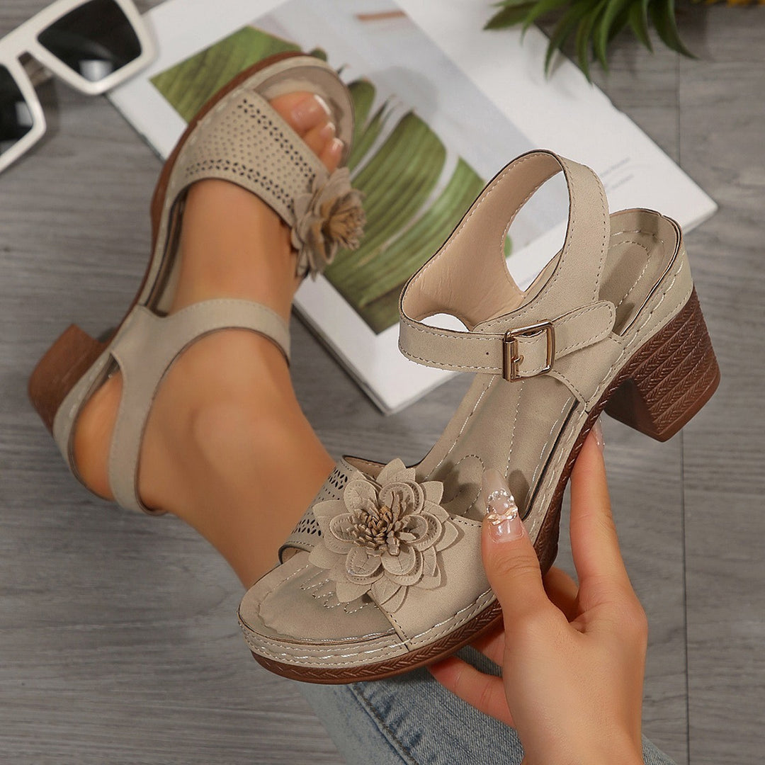 Damen Sandalen mit floralem Dekor und blockiertem Absatz R&B