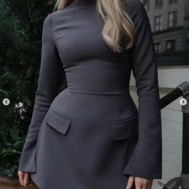 Damen figurbetontes Minikleid mit seitlichen Taschen und weitem Arm