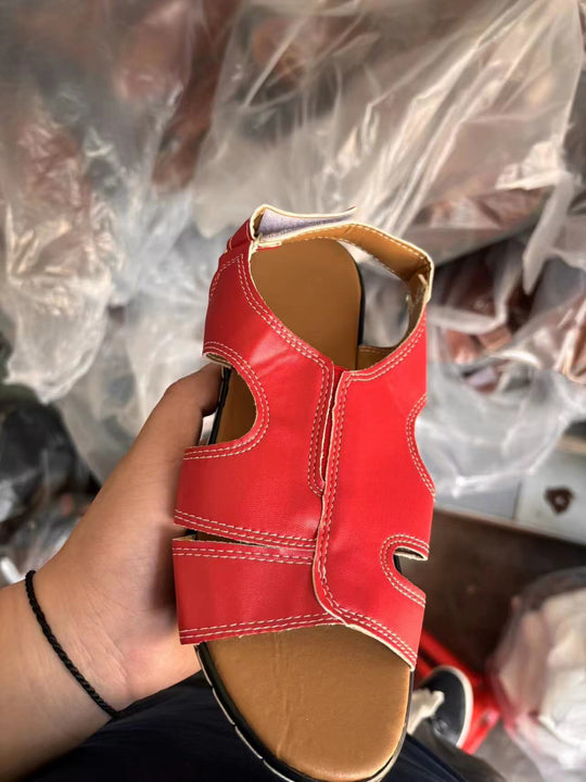Damen lässige Leder-Sandalen mit verstellbarem Riemen und anatomischem Fußbett R&B