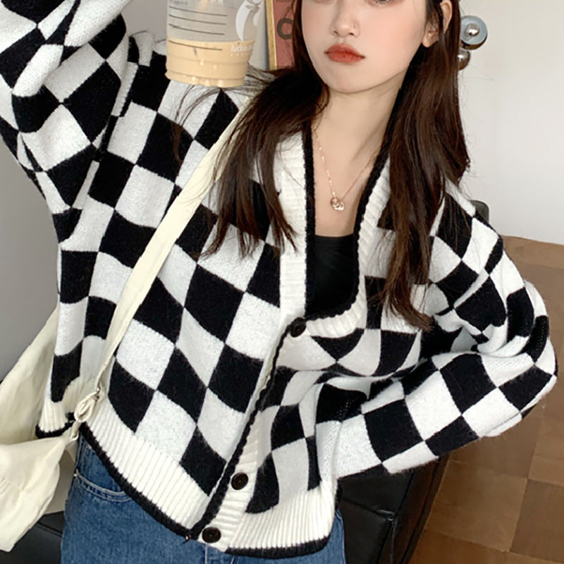 Damen Grobstrickjacke mit Karomuster und bequemen Knopfdetails R&B