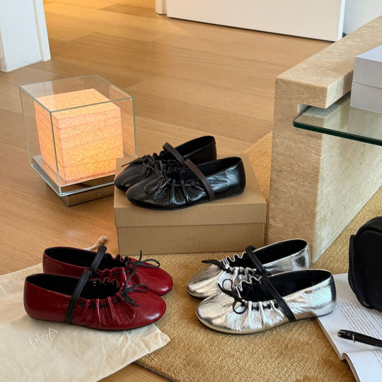 Damen Ballerinas mit elastischem Riemen und metallischem Glanz R&B