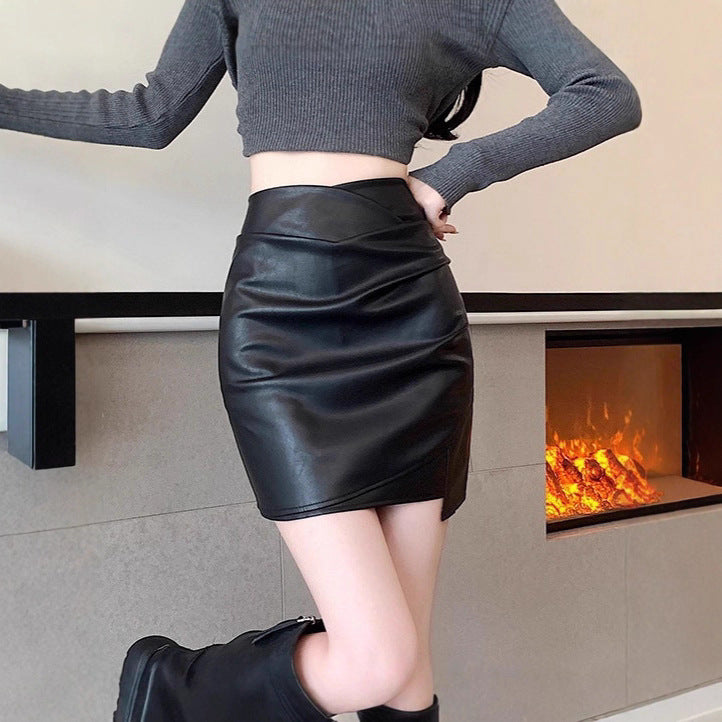 Damen Kunstleder-Minirock mit schmaler Passform und asymmetrischem Saum R&B