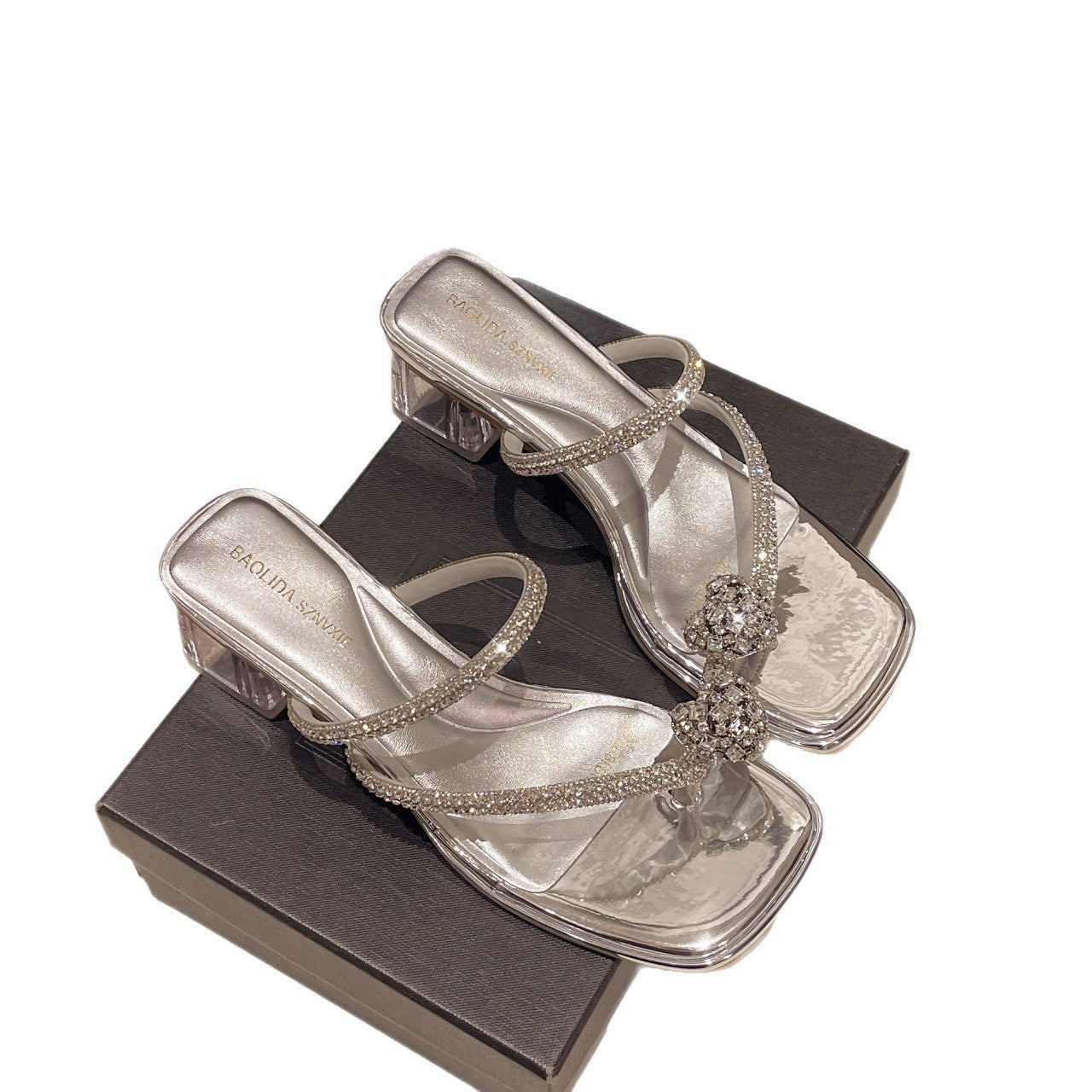 Damen Glitzernde High-Heels mit kunstvollen Verzierungen und transparentem Blockabsatz EB