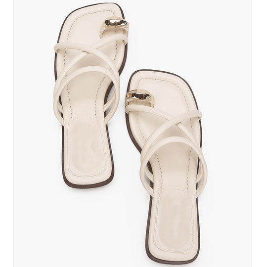 Damen Zehentrenner-Sandalen mit elegantem Riemendesign und goldfarbenem Akzent R&B