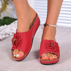 Damen Slip-On Pantoletten mit dekorativer Blütenapplikation R&B