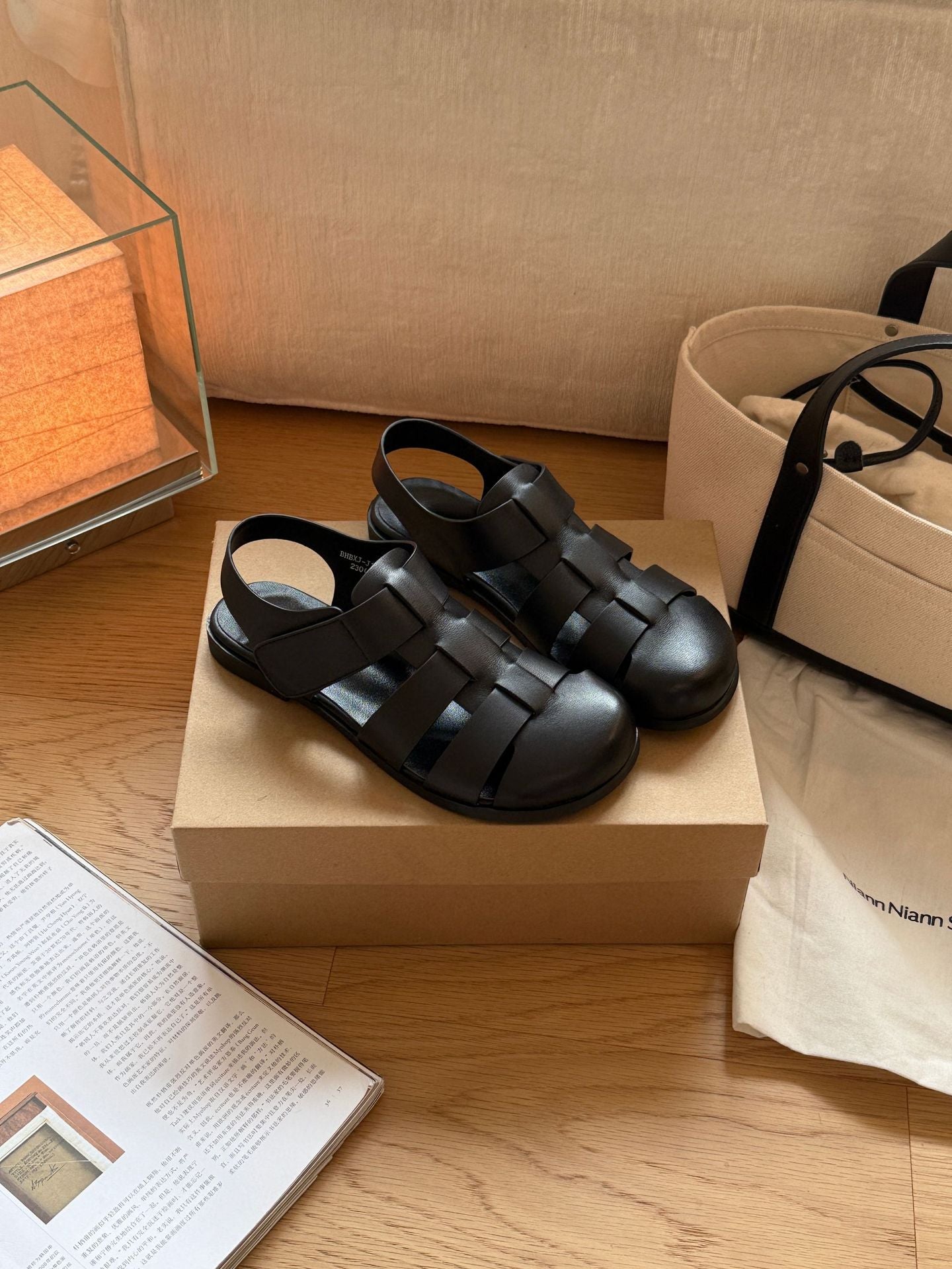 Damen Clogs mit dekorativem Flechtmuster und ergonomischer Sohlenkonstruktion R&B
