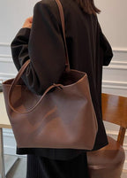 R&B | Geräumige Damen Schultertasche Aus Weichem Leder