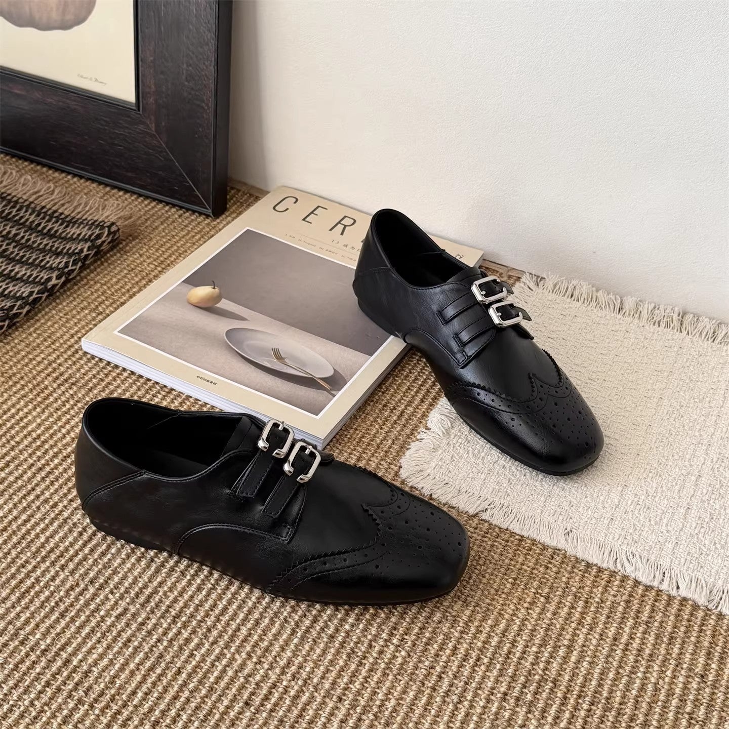 Damen Elegante Schnürschuhe mit doppeltem Schnallenverschluss und perforierten Details R&B