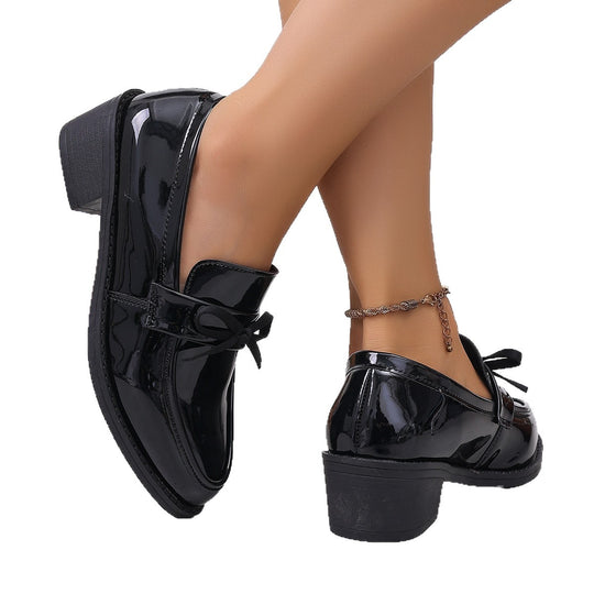 Damen elegante Lackleder-Mokassins mit modischem Schleifen-Detail R&B