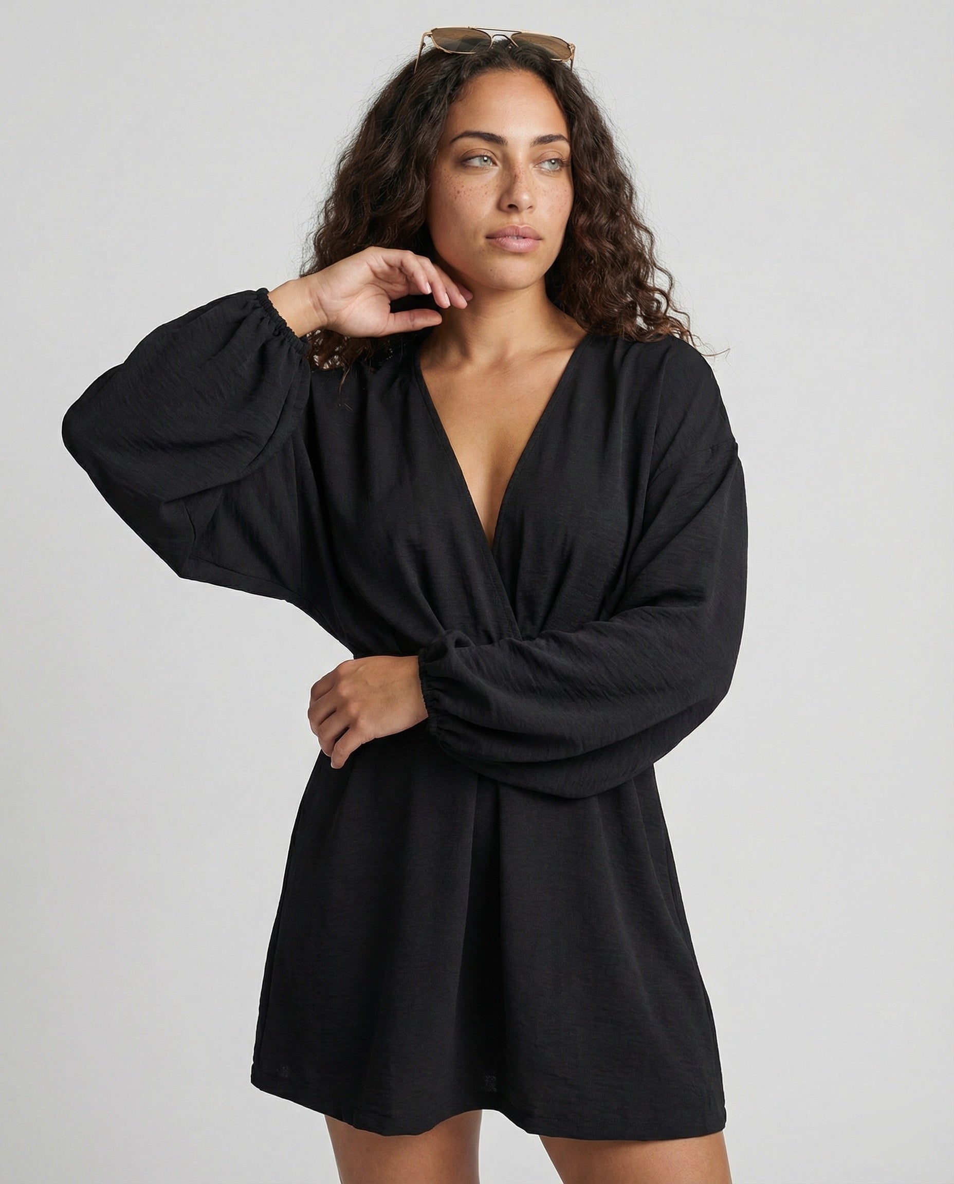 Damen sommerliche Kimono-Jacke mit lockerem Schnitt und dezenten Rüschendetails R&B