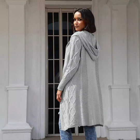 Damen Strickjacke mit Kapuze und stilvollem Zopfdesign R&B