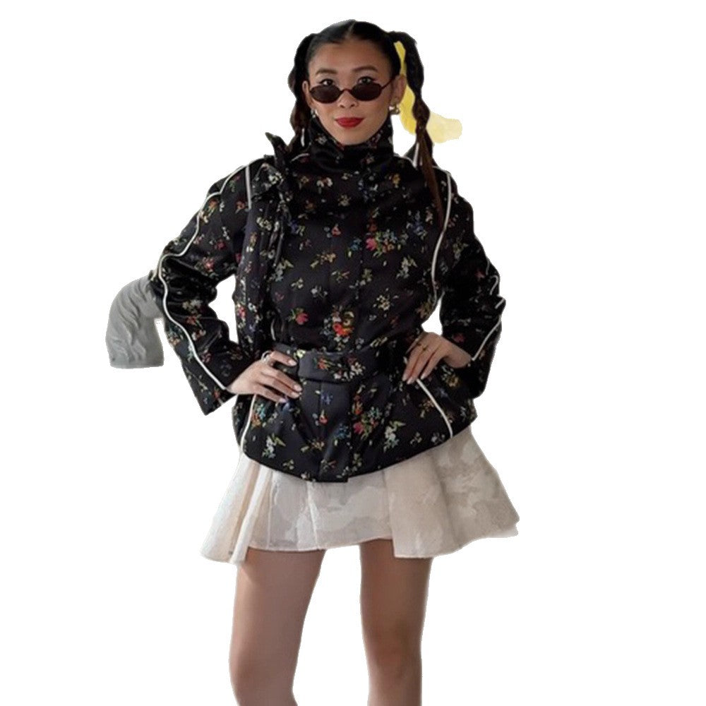 Damen modische Blousonjacke mit floralen Akzenten R&B
