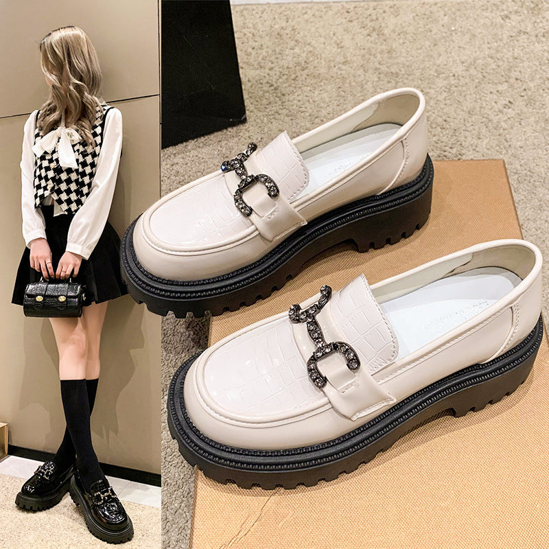 Damen Loafers mit modischer Krokodilprägung und dekorativem Schmuck-Riemen R&B