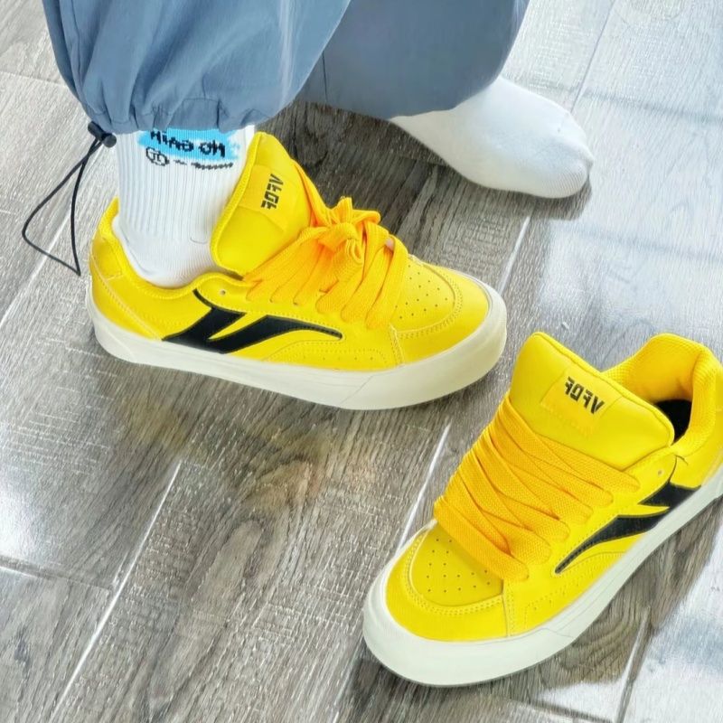 Damen Sportliche Sneakers mit innovativem Schnürsystem