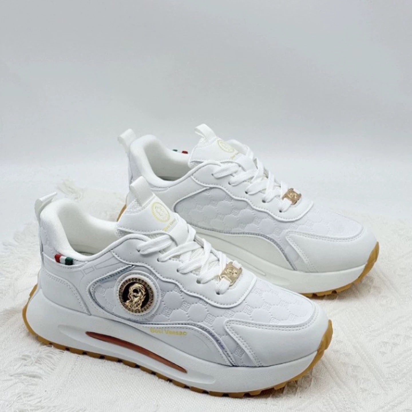 Damen Komfortable Lifestyle Sneakers mit modischem Design und atmungsaktiver Oberflächenstruktur