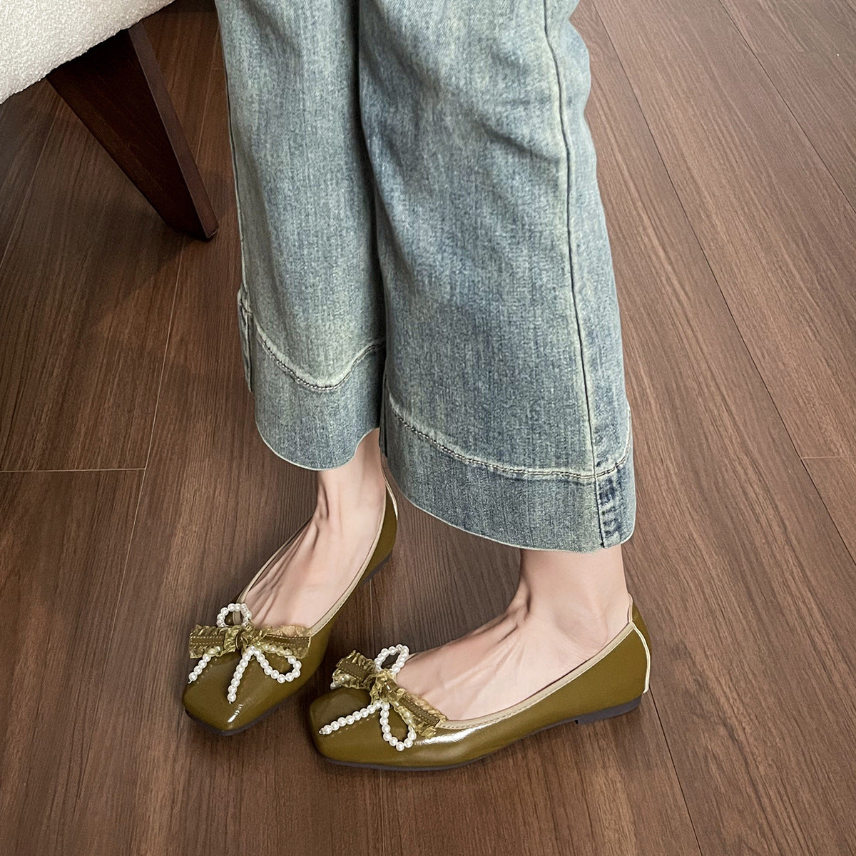 Damen Ballerinas mit elegantem Schleifendetail und Perlenverzierung